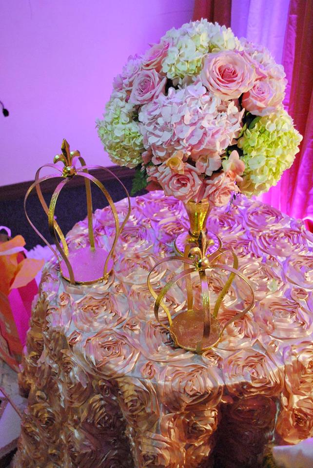gold-and-pink-princess-baby-shower-crowns
