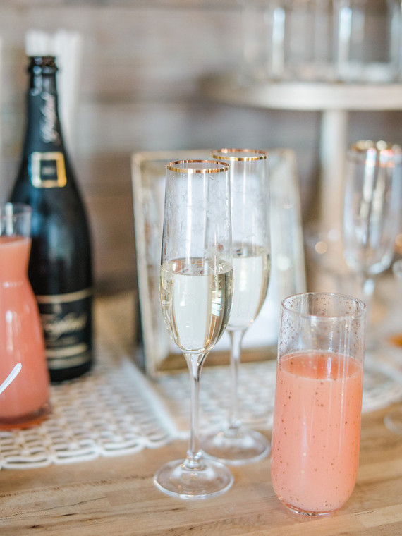 whimsical-moon-and-stars-shower-champagne-flutes
