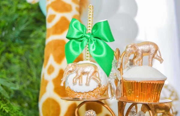 golden-elephant-cupcake-and-treats