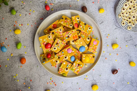 Halloween eyes boo barks