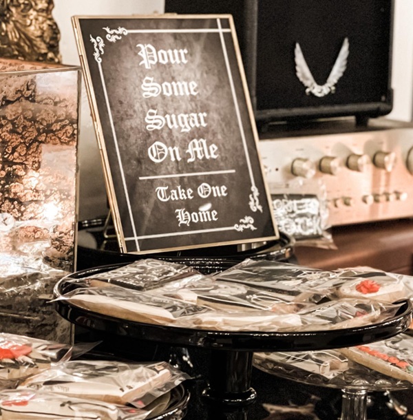 pour some sugar on me cookies