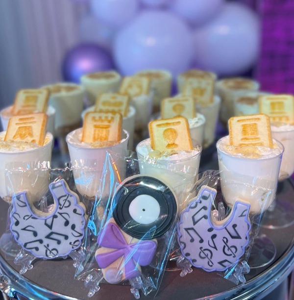 rock n roll baby shower cookies