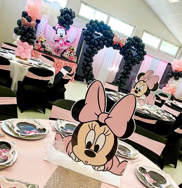 charming minnie mouse cutout centerpieces
