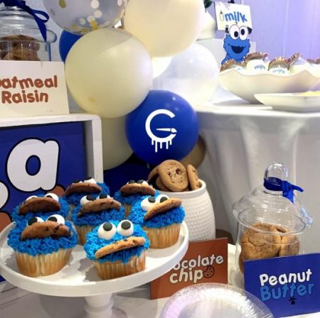 cookie-monster-baby-shower-dessert-table