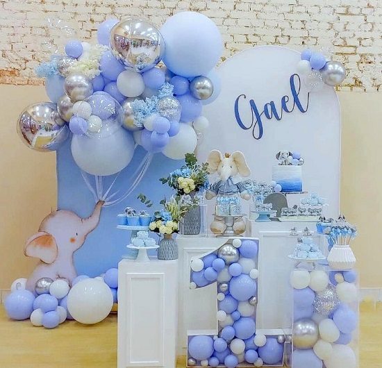 sweet blue and silver elephant balloon garland
