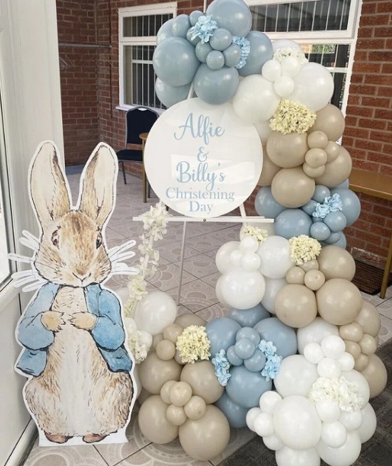 peter rabbit balloon garland