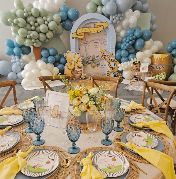 elegant Baby Pooh shower decoration for baby shower