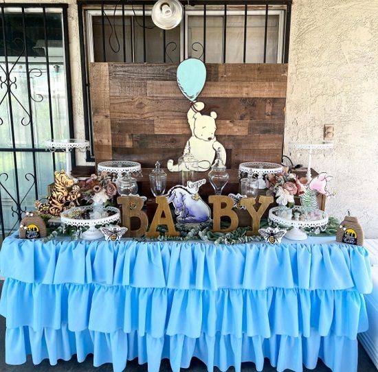 rustic-winnie-the-pooh-baby-shower-tablescape