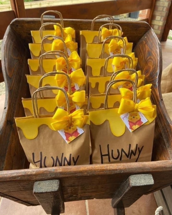 winnie the pooh hunny favor bags