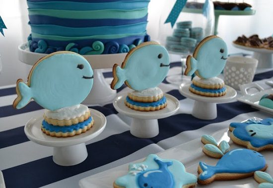 whale-and-waves-cookies