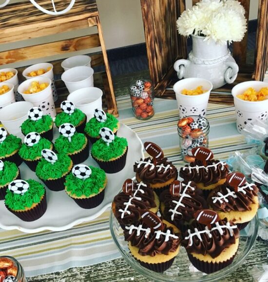 soccer and football cupcakes