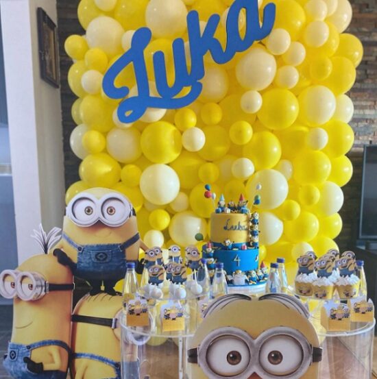 minion balloon backdrop