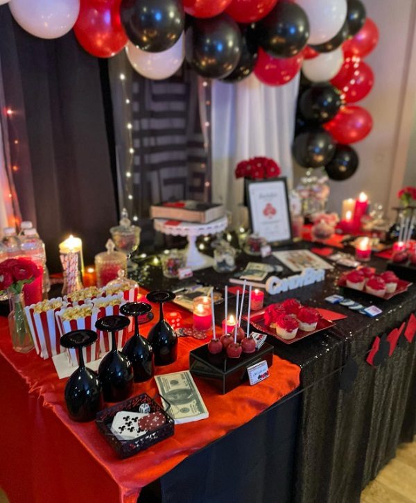 Casino-Las-Vegas-baby-shower-dessert-table