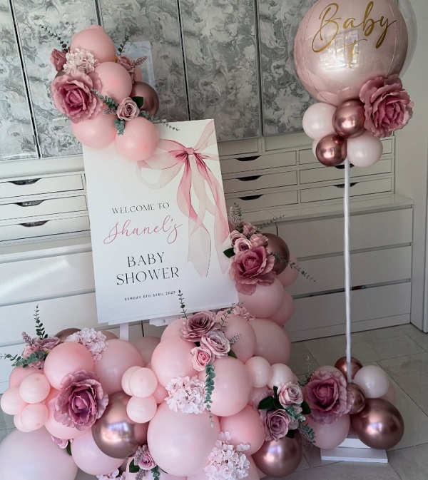 Stylish dusty pink coquette balloon styling