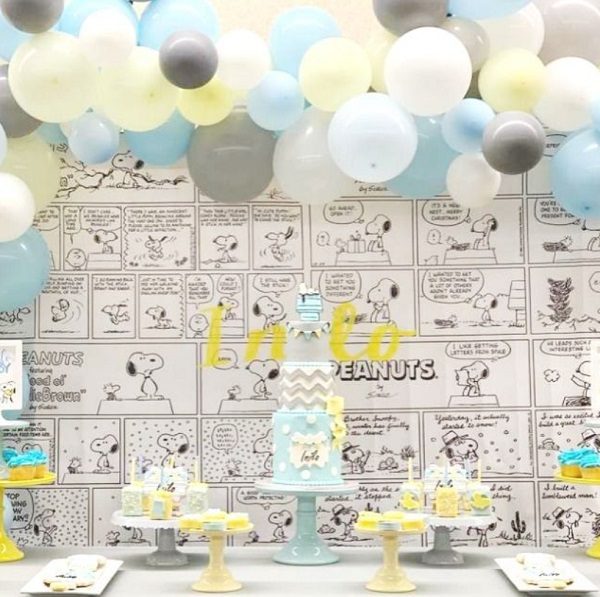 cute-snoopy-peanuts-comic-style-backdrop