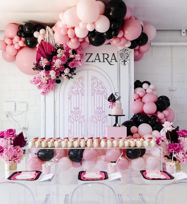 gorgeous pink and black sophisticated parisian themed decors and balloons