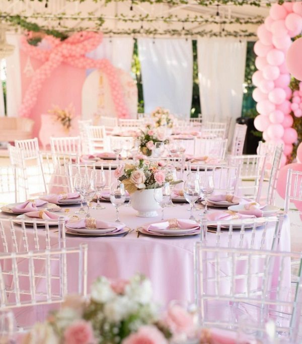 pretty pink bow baby shower for parisian theme