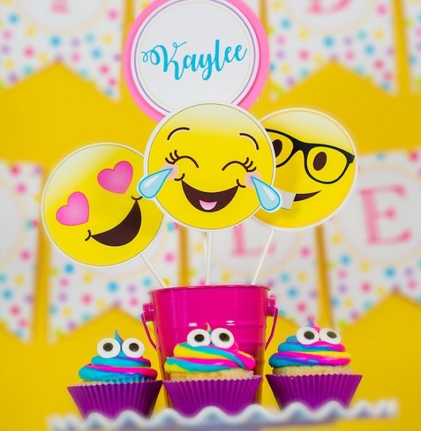 emoji-centerpiece