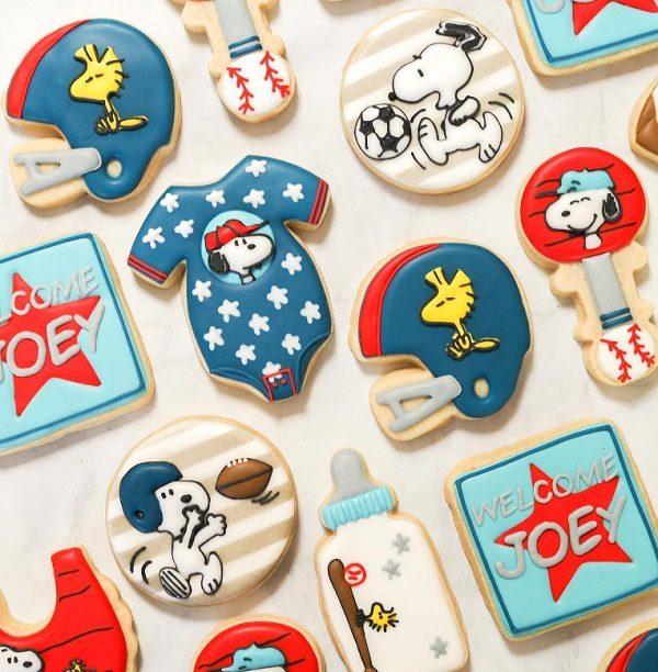 Sporty spice snoopy cookies