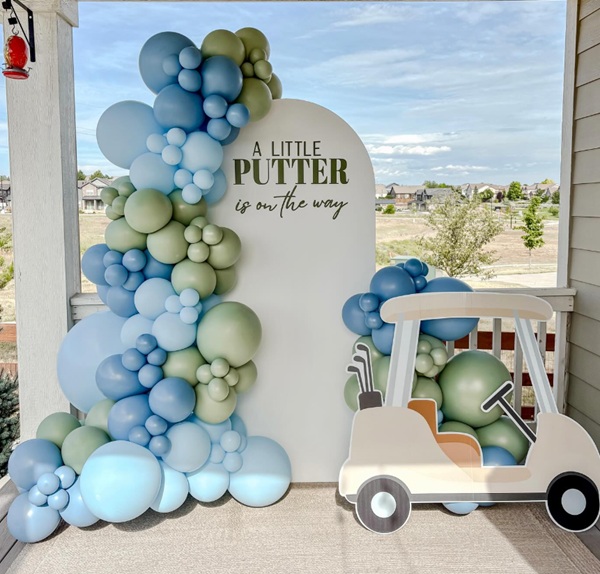 little putter is on the way balloon and props